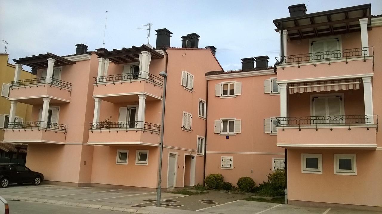 Vile Park Apartment プーラ エクステリア 写真