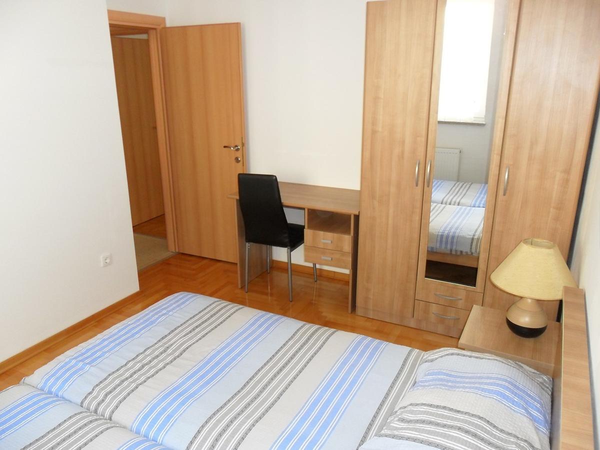 Vile Park Apartment プーラ エクステリア 写真
